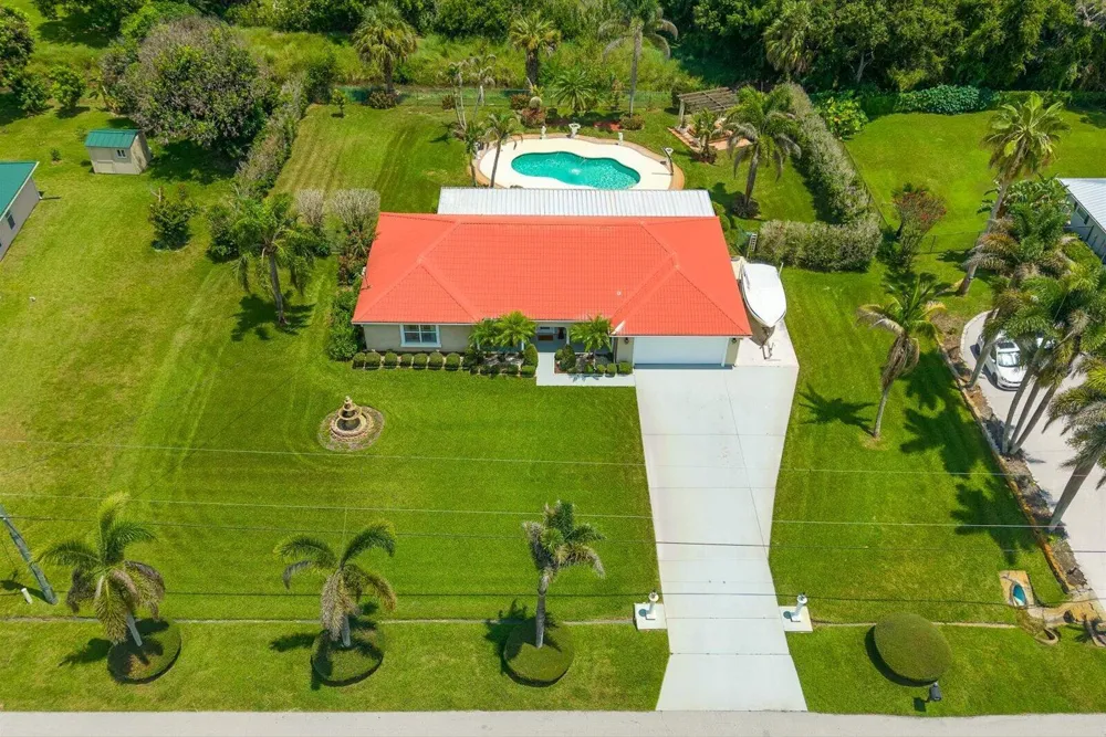 1819 SE ELROSE STREET Port St. Lucie, FL 34952