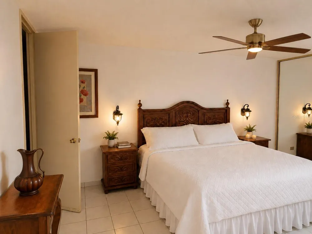 6400 AV. ISLA VERDE #4J Carolina, PR 00979