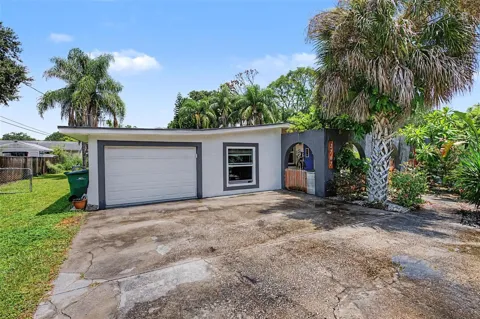2767 BELLE HAVEN DRIVE