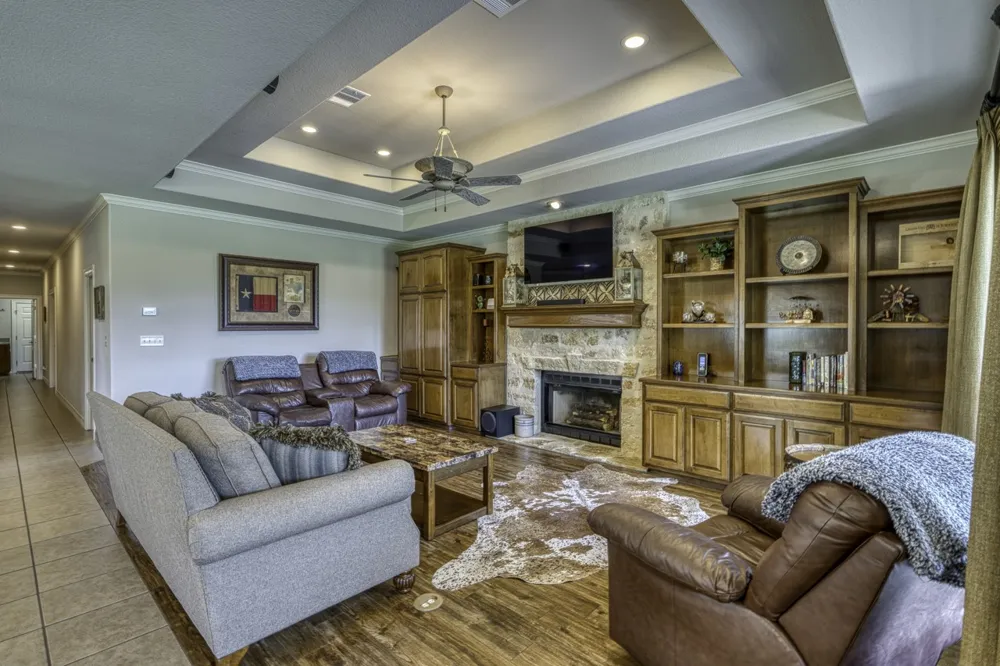 105 Lachite Horseshoe Bay, TX 78657