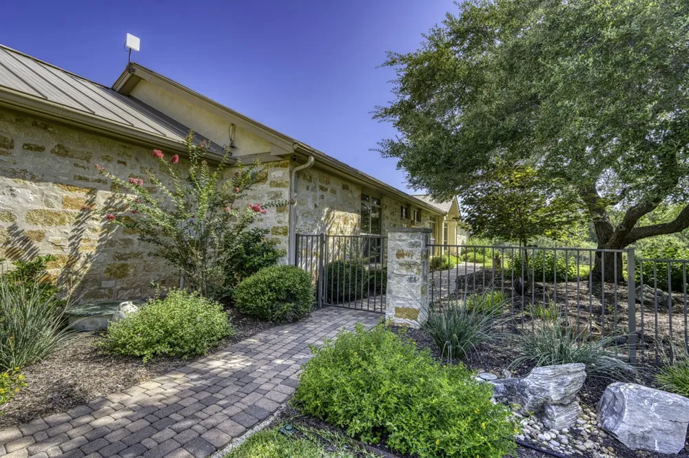 105 Lachite Horseshoe Bay, TX 78657