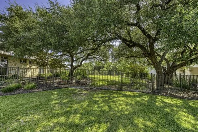 105 Lachite Horseshoe Bay, TX 78657