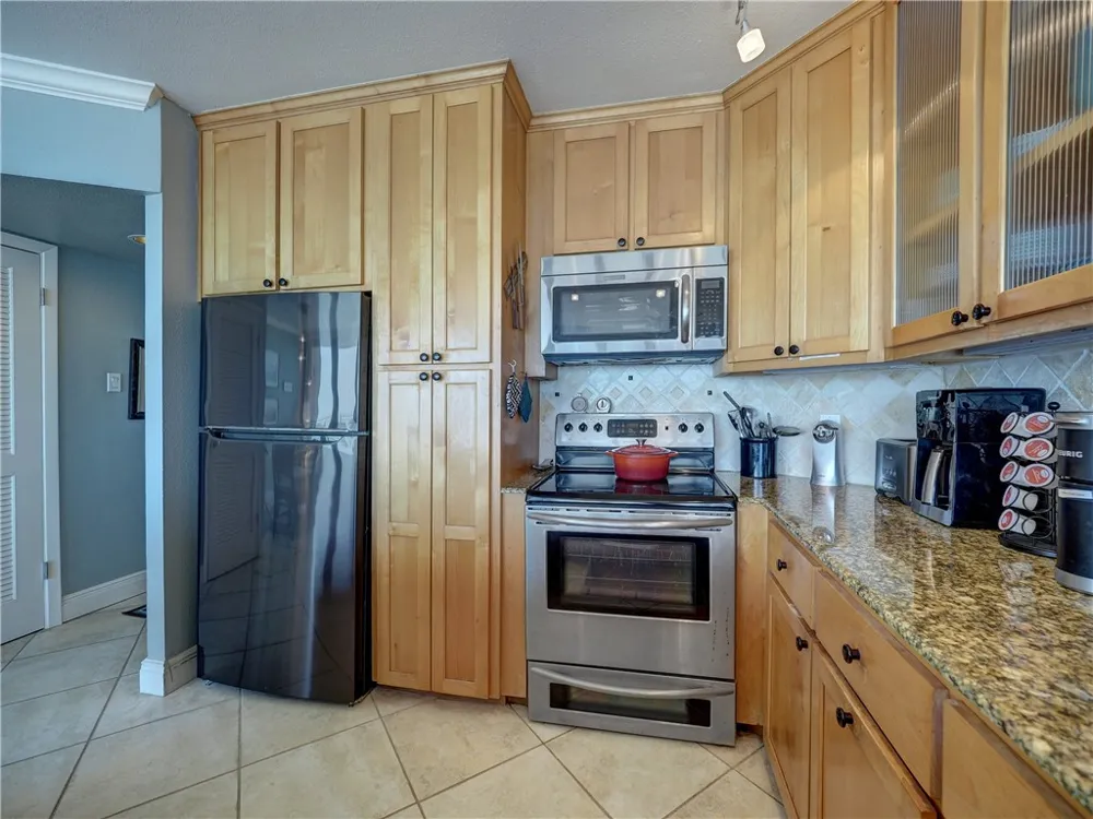 6649 Seacomber Drive #408 Port Aransas, TX 78373
