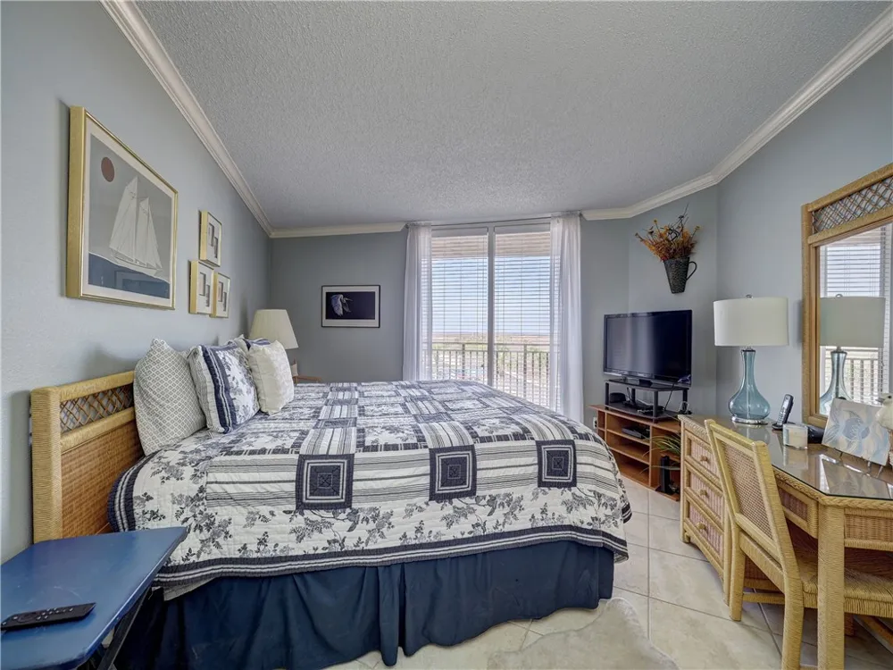 6649 Seacomber Drive #408 Port Aransas, TX 78373