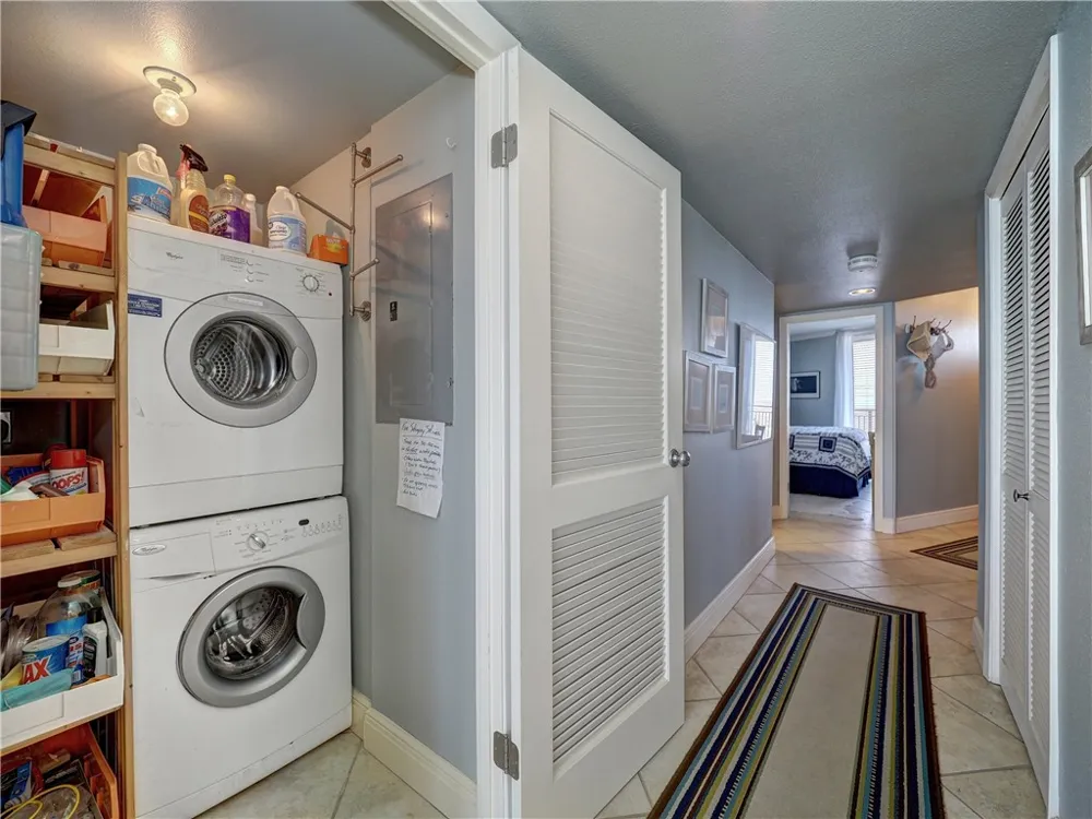 6649 Seacomber Drive #408 Port Aransas, TX 78373