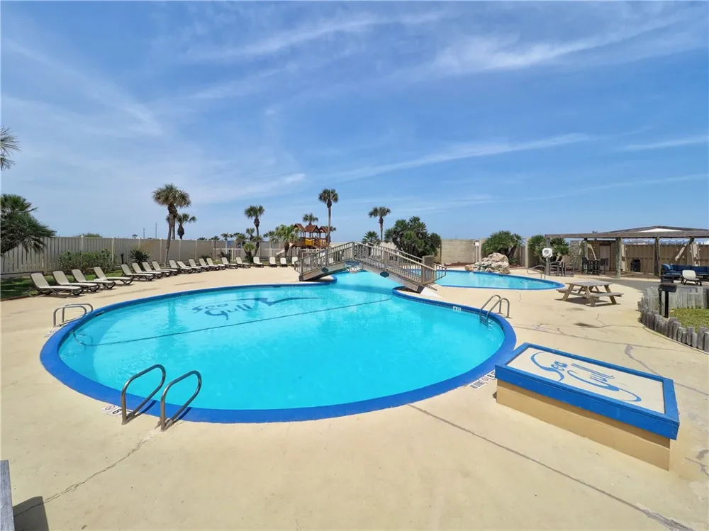 6649 Seacomber Drive #408 Port Aransas, TX 78373