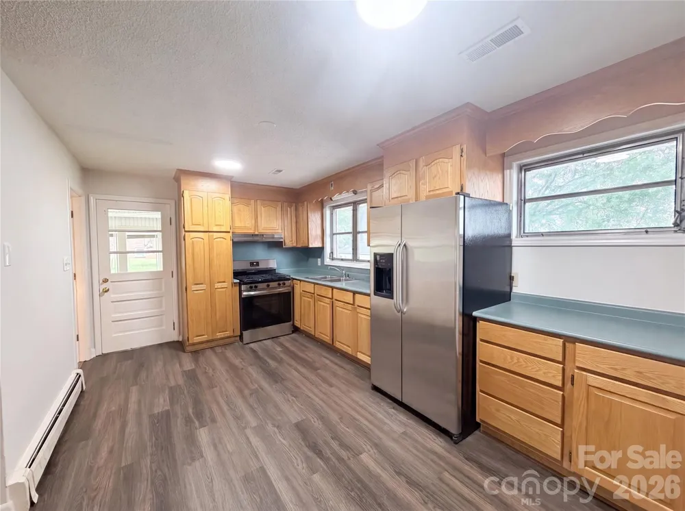 1580 W Cloaninger Avenue Statesville, NC 28625