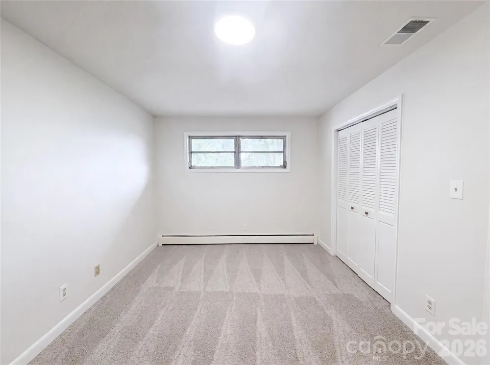 1580 W Cloaninger Avenue Statesville, NC 28625