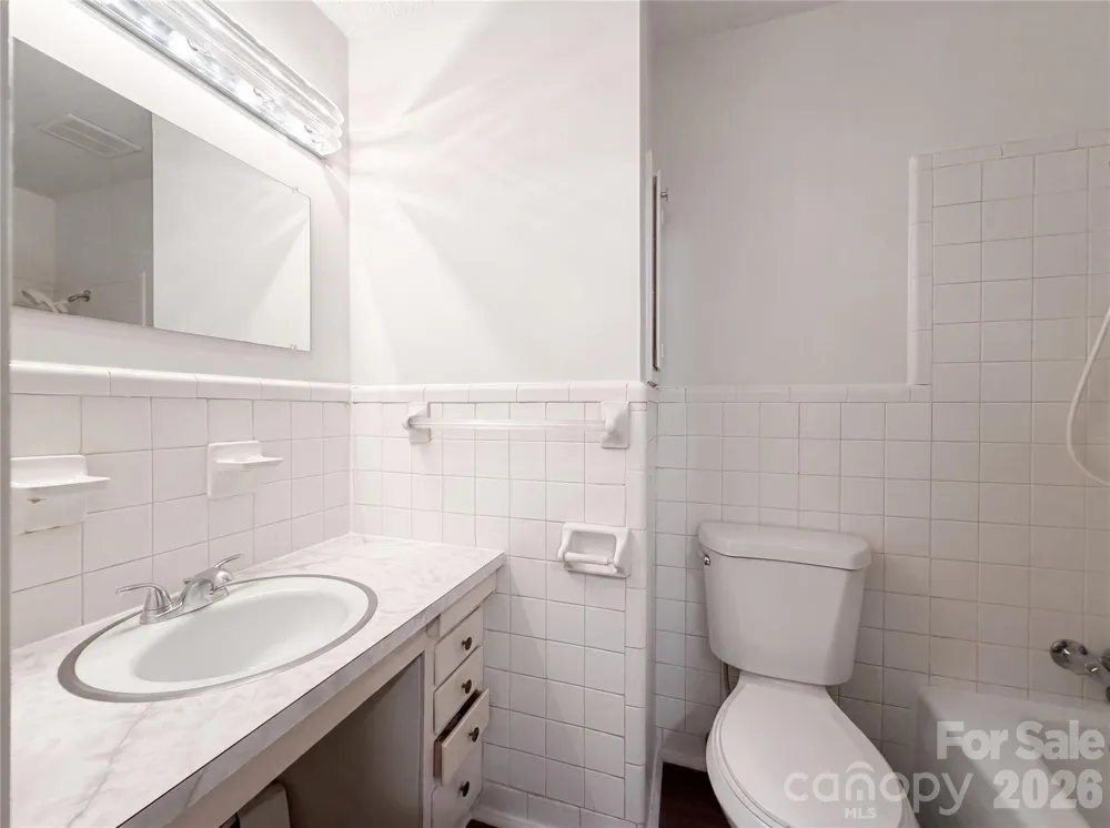 1580 W Cloaninger Avenue Statesville, NC 28625