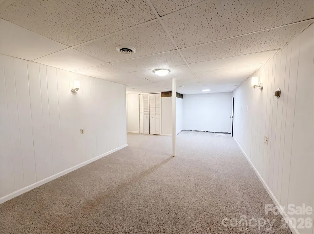 1580 W Cloaninger Avenue Statesville, NC 28625
