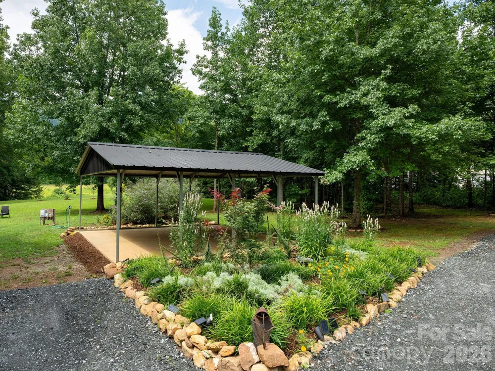 364 Hallelujah Hill Lane Columbus, NC 28722