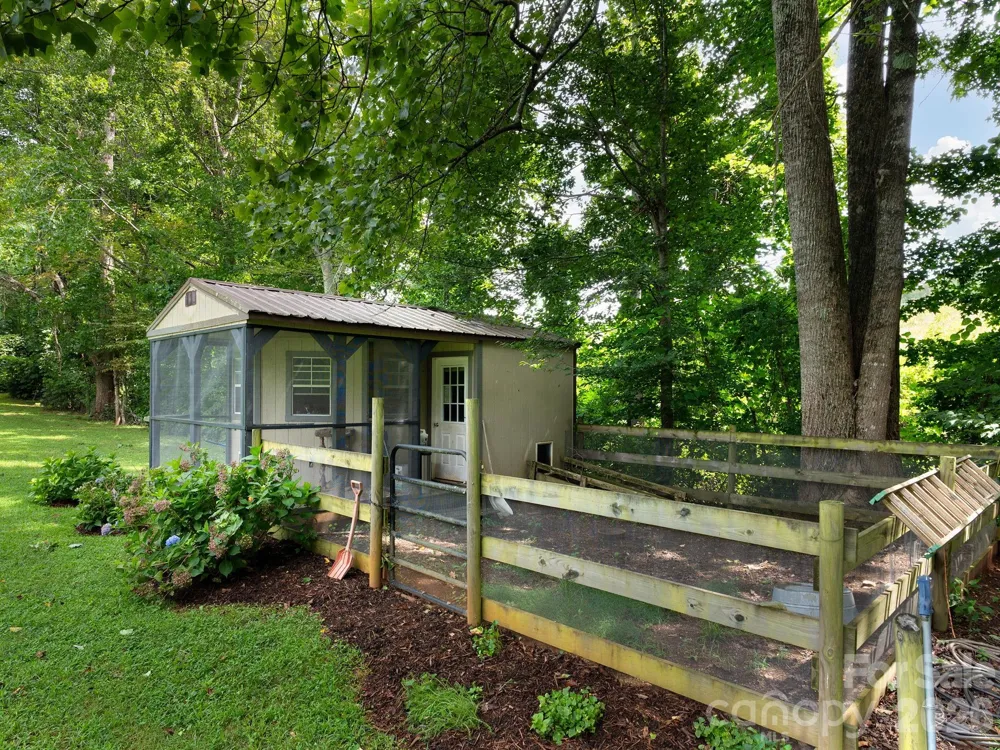 364 Hallelujah Hill Lane Columbus, NC 28722