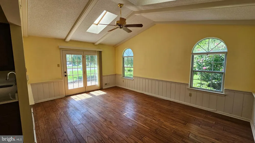 1 LAUREL CIRCLE Newtown, PA 18940