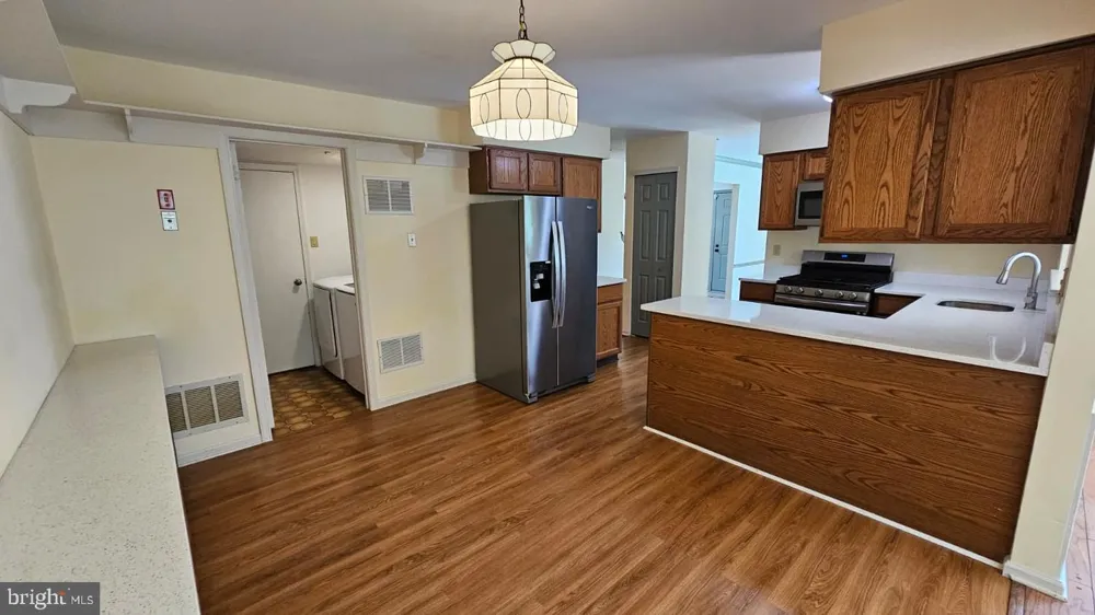 1 LAUREL CIRCLE Newtown, PA 18940