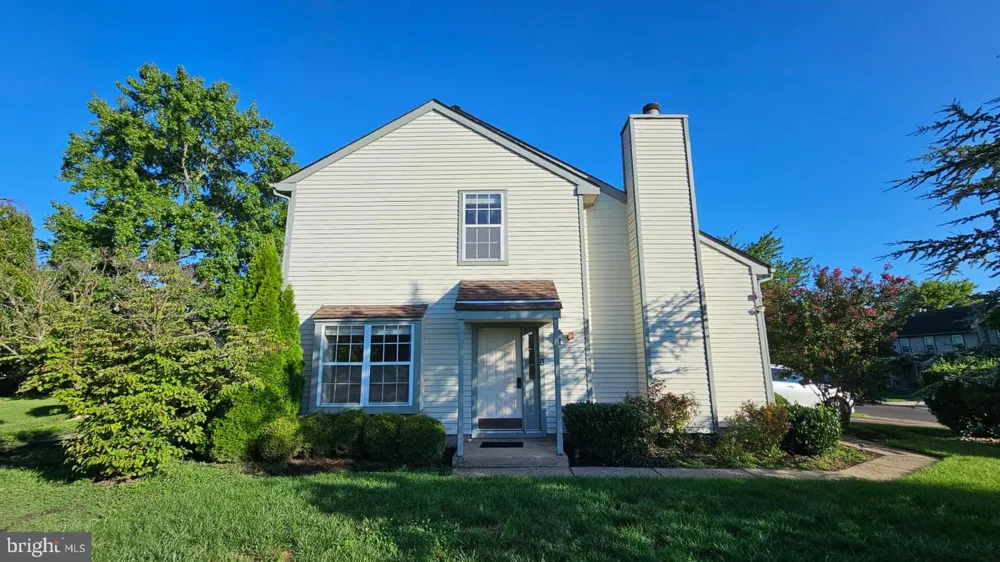 1 LAUREL CIRCLE Newtown, PA 18940