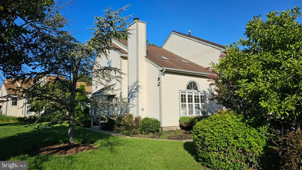 1 LAUREL CIRCLE Newtown, PA 18940