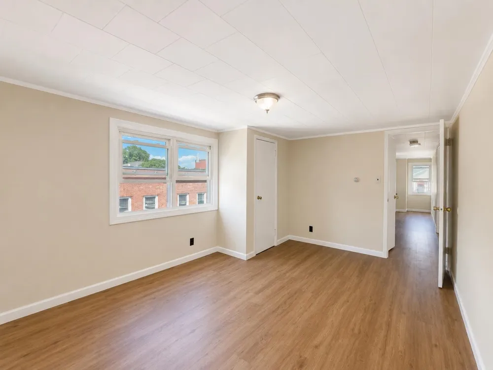 21 EAST 12TH ST Bayonne, NJ 07002