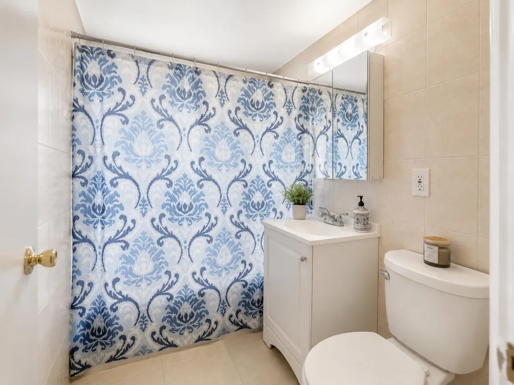 21 EAST 12TH ST Bayonne, NJ 07002