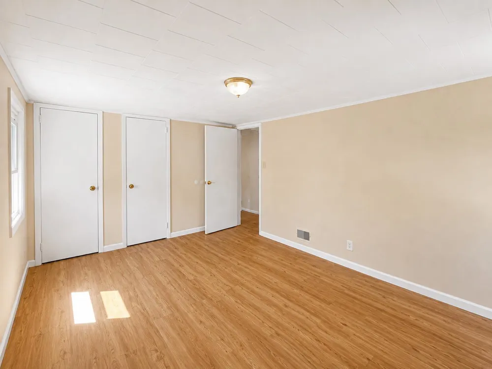 21 EAST 12TH ST Bayonne, NJ 07002