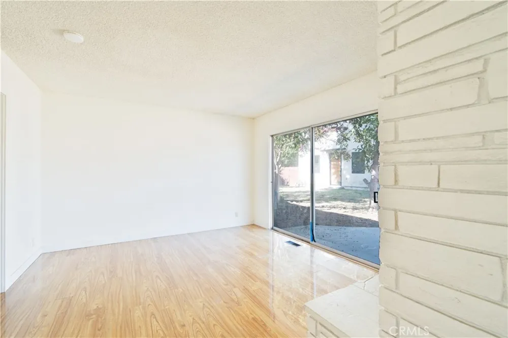 9720 Tunney Northridge, CA 91324