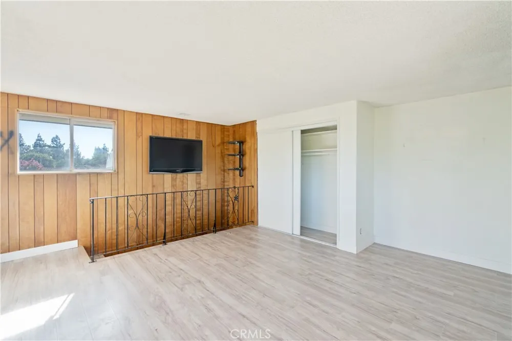 9720 Tunney Northridge, CA 91324