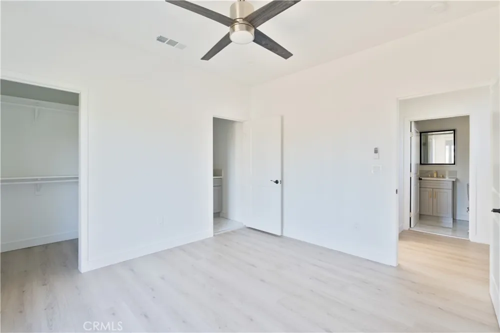 9720 Tunney Northridge, CA 91324
