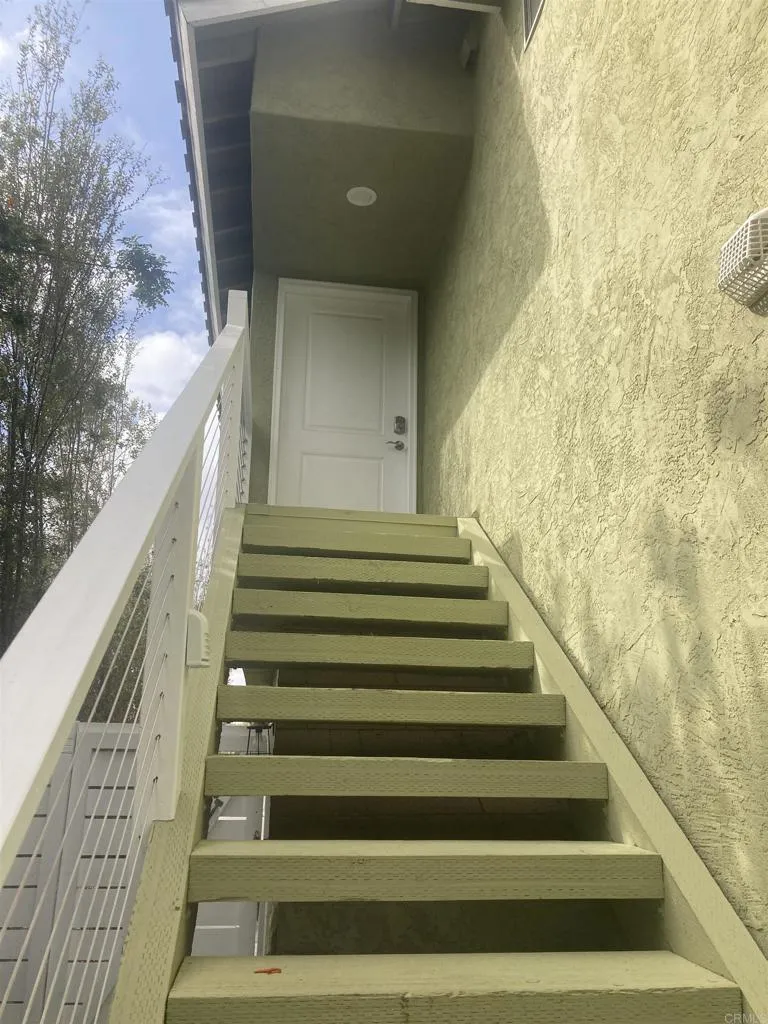 2812 Sombrosa Street Carlsbad, CA 92009