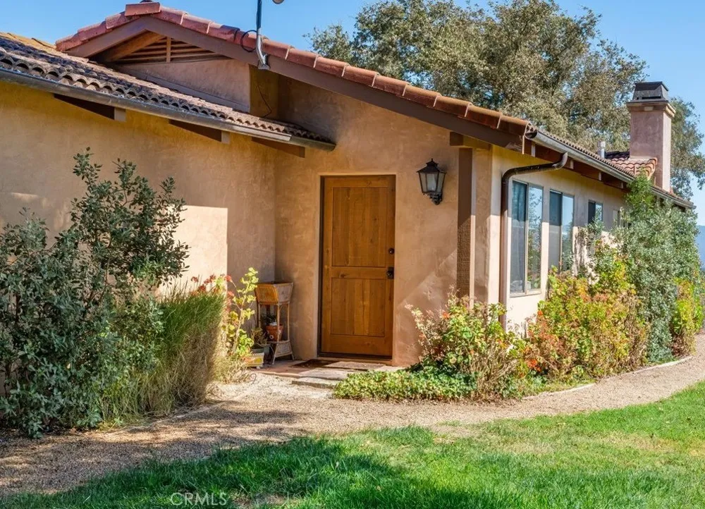 3110 Acampo Los Olivos, CA 93441