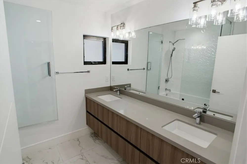 829 Martel Los Angeles, CA 90046