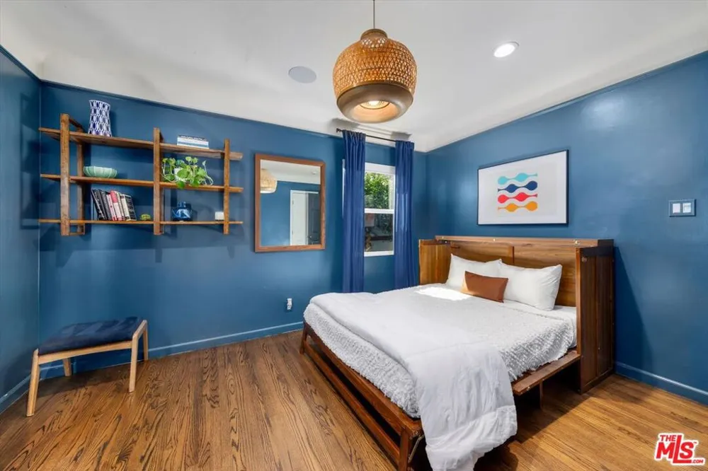 8116 Romaine Street West Hollywood, CA 90046