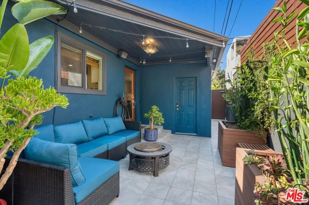 8116 Romaine Street West Hollywood, CA 90046