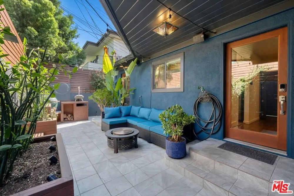 8116 Romaine Street West Hollywood, CA 90046