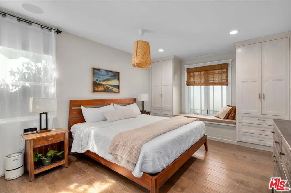 8116 Romaine Street West Hollywood, CA 90046
