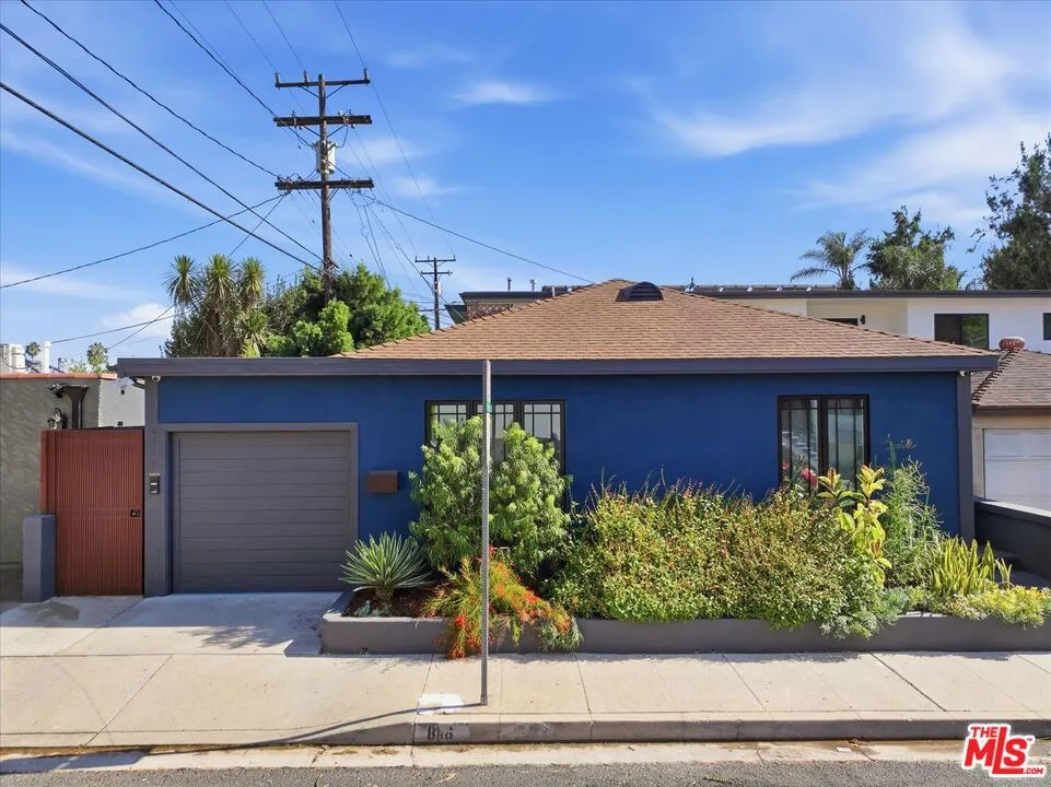 8116 Romaine Street West Hollywood, CA 90046