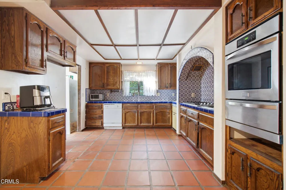 5 Mckevett Santa Paula, CA 93060
