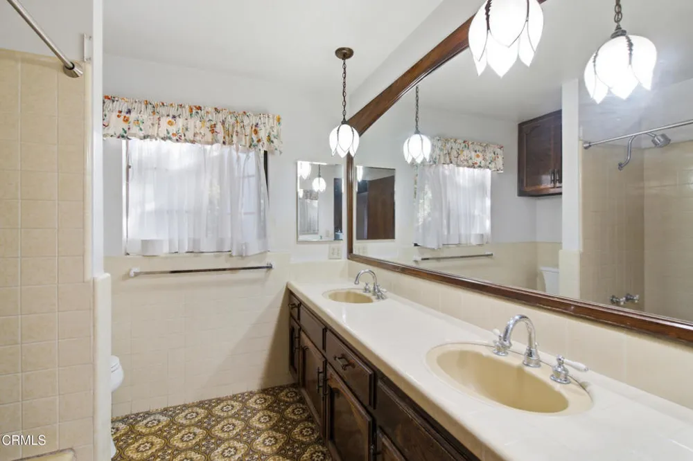 5 Mckevett Santa Paula, CA 93060