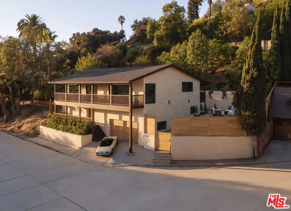 4321 Glenalbyn Drive Los Angeles, CA 90065