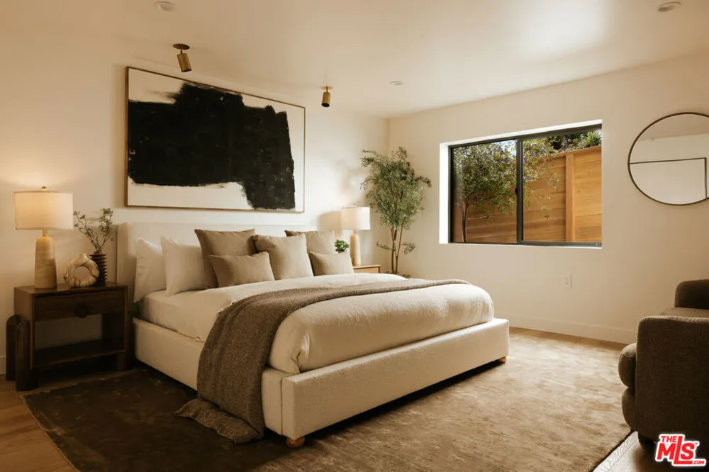 4321 Glenalbyn Drive Los Angeles, CA 90065