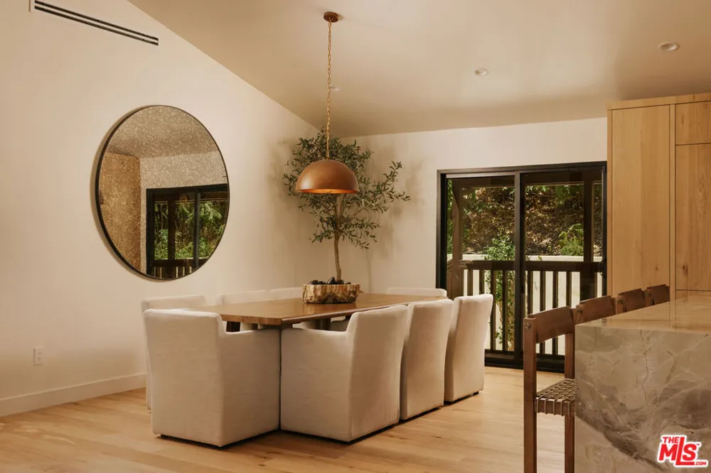 4321 Glenalbyn Drive Los Angeles, CA 90065