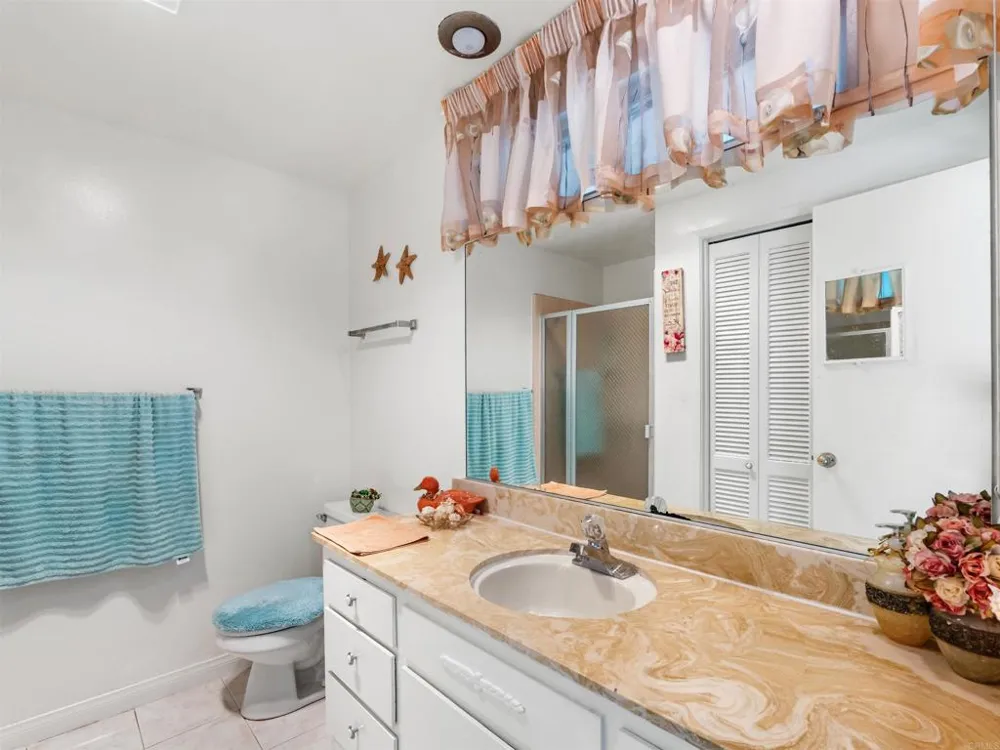 3615 Vista Bella #16 Oceanside, CA 92057