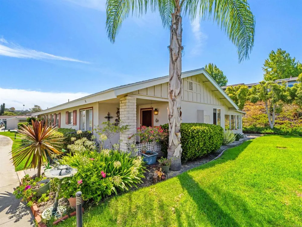 3615 Vista Bella #16 Oceanside, CA 92057