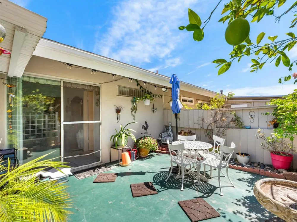 3615 Vista Bella #16 Oceanside, CA 92057