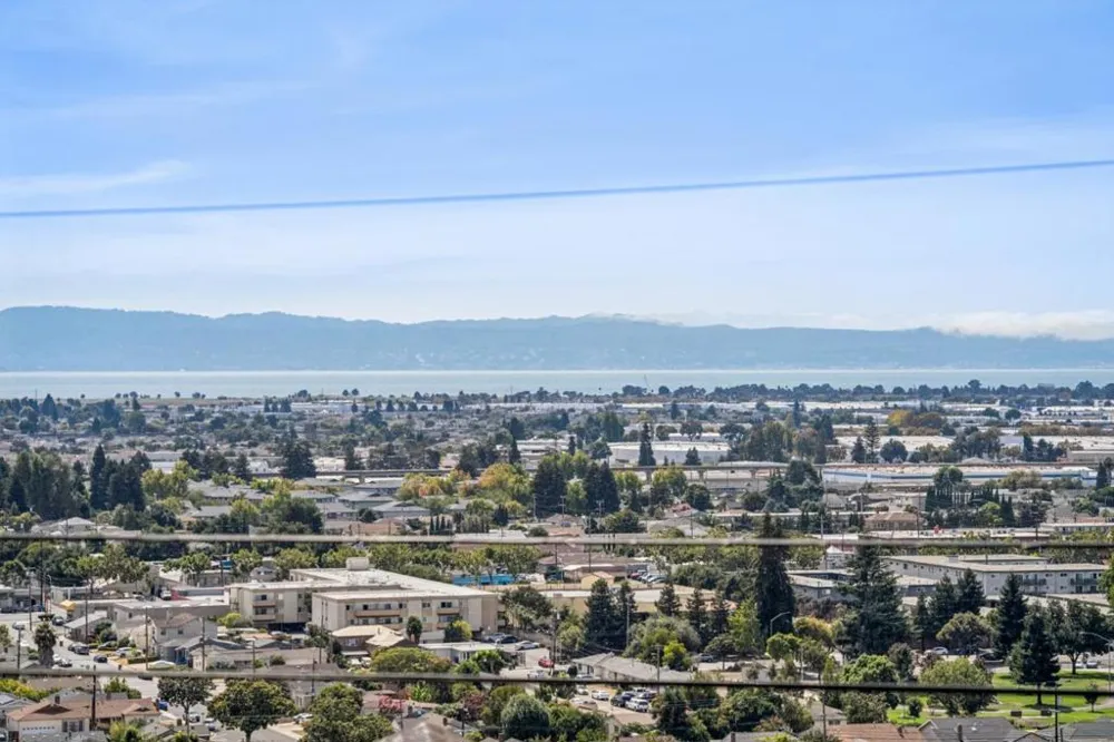 1940 Placer Drive San Leandro, CA 94578