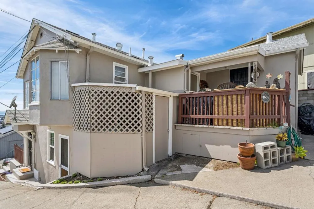 1940 Placer Drive San Leandro, CA 94578