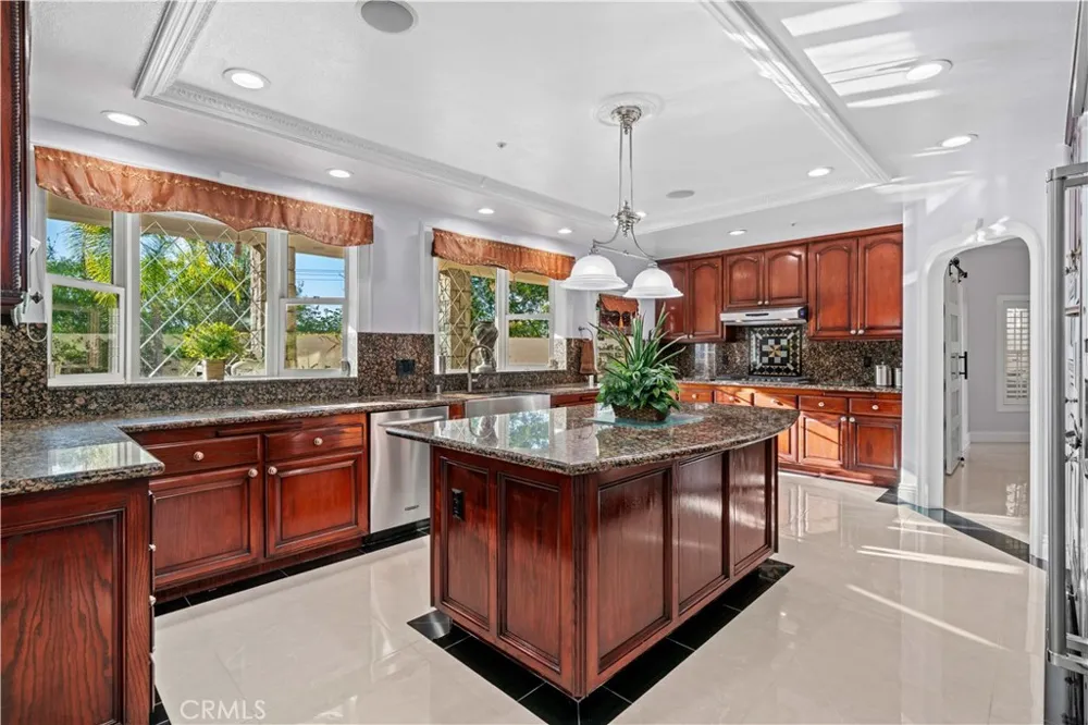 151 Toby Lane Anaheim Hills, CA 92807