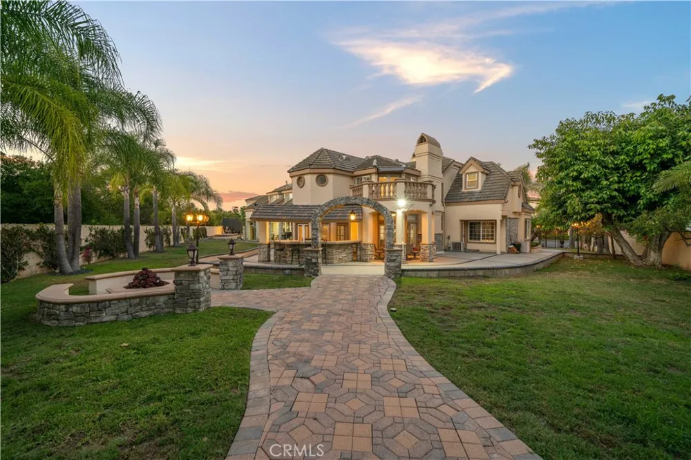 151 Toby Lane Anaheim Hills, CA 92807