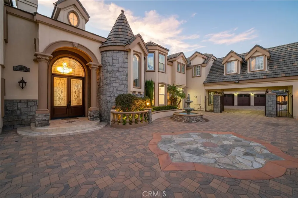 151 Toby Lane Anaheim Hills, CA 92807