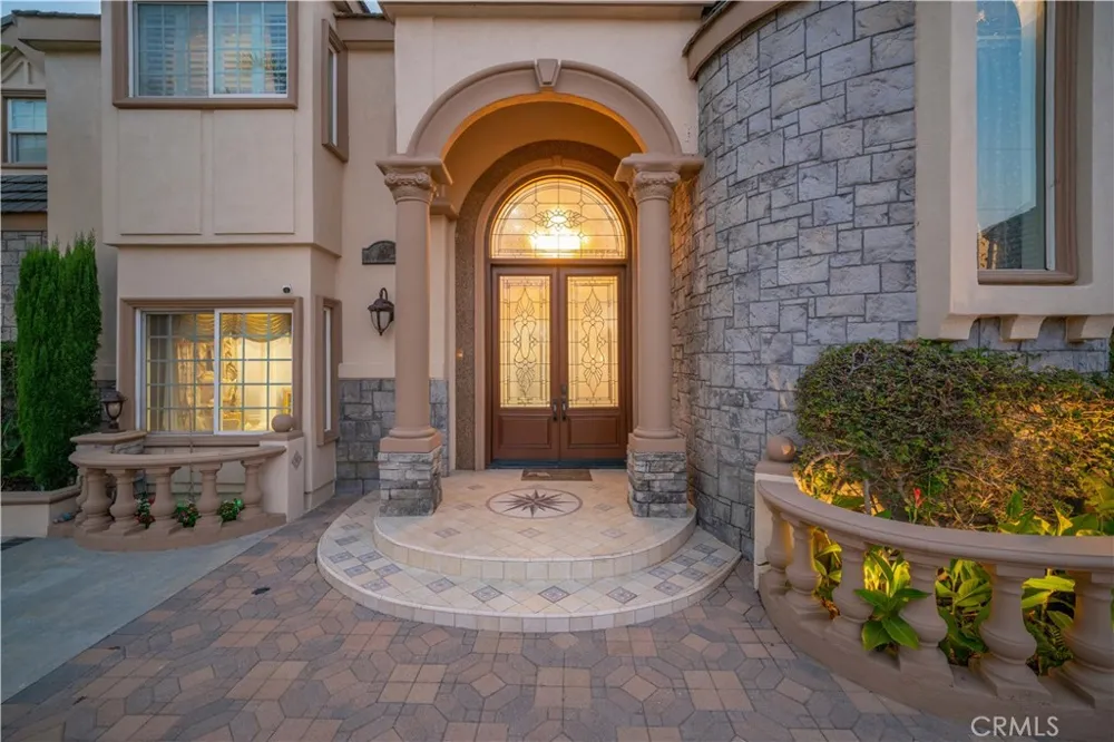 151 Toby Lane Anaheim Hills, CA 92807