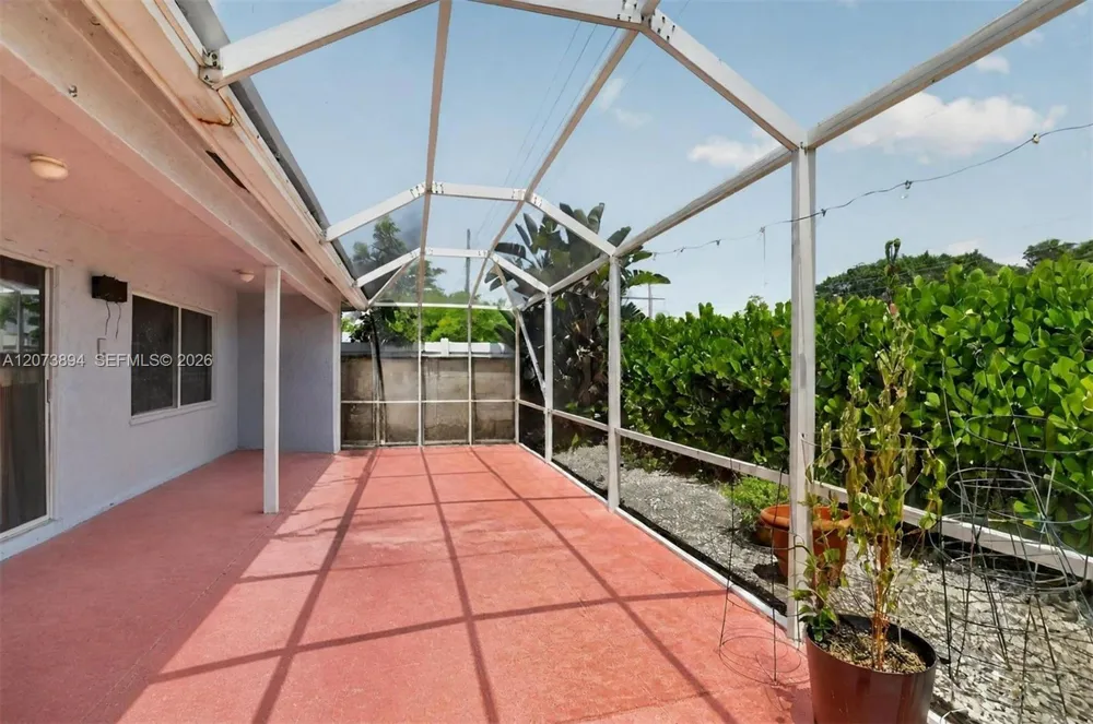 18360 Coral Isles Dr Boca Raton, FL 33498