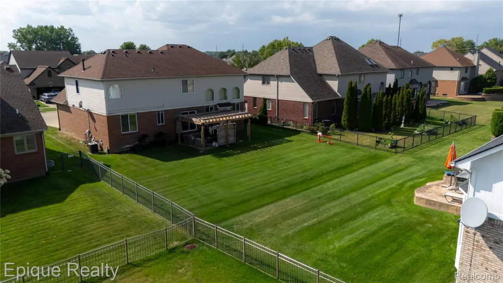 50470 Chief Drive Macomb Township, MI 48044